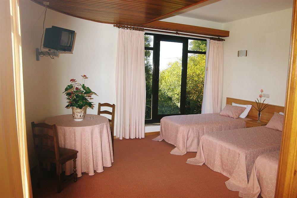 Hotel Contriz โปโว เดอ วาร์ซิม ภายนอก รูปภาพ