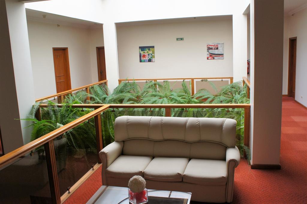 Hotel Contriz โปโว เดอ วาร์ซิม ภายนอก รูปภาพ