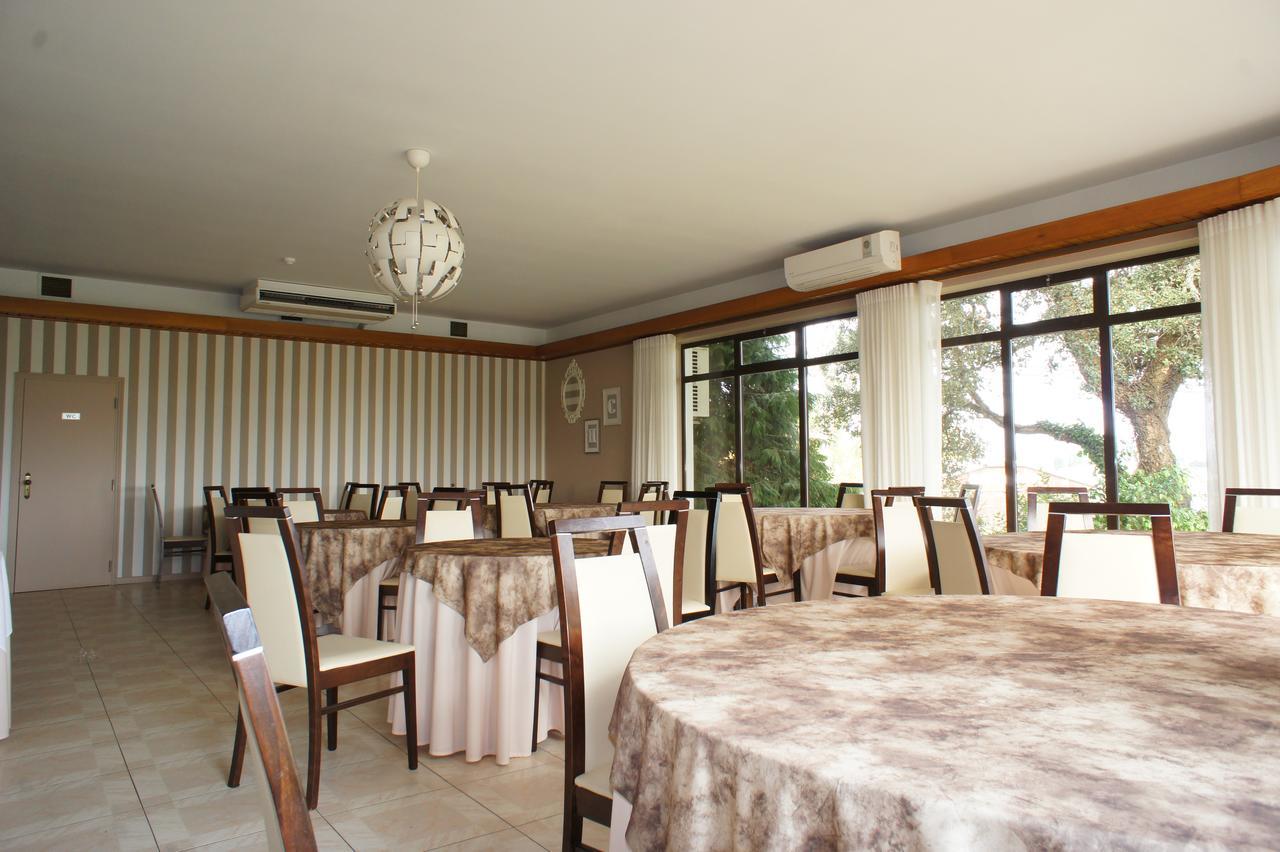 Hotel Contriz โปโว เดอ วาร์ซิม ภายนอก รูปภาพ