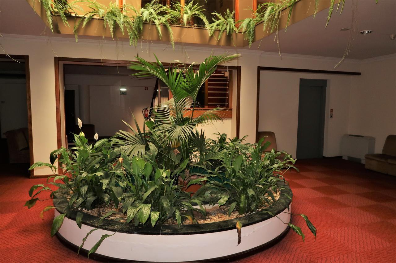 Hotel Contriz โปโว เดอ วาร์ซิม ภายนอก รูปภาพ