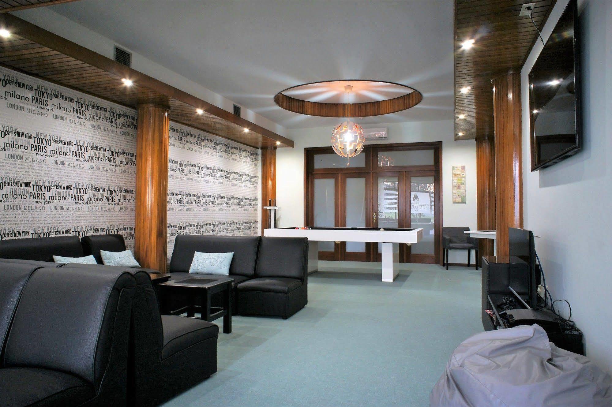 Hotel Contriz โปโว เดอ วาร์ซิม ภายนอก รูปภาพ